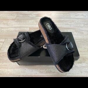 Black Metallic Slides By GUESS GBG Size 7.5 Faux Suede & Fur Brand New